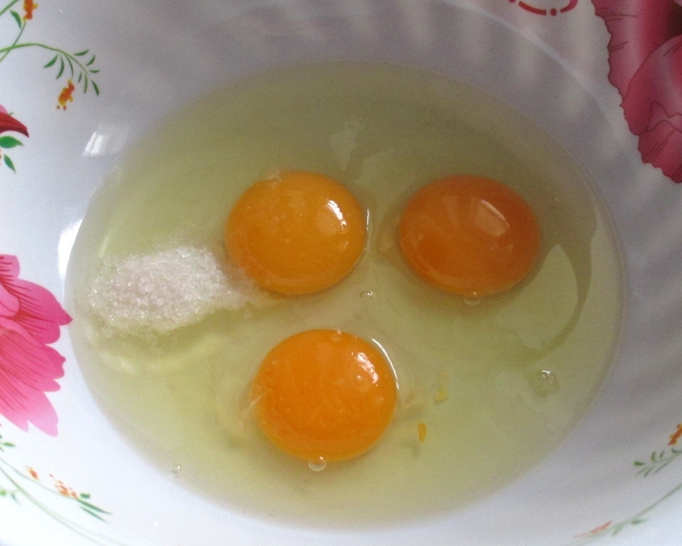  куриные яйца, фото